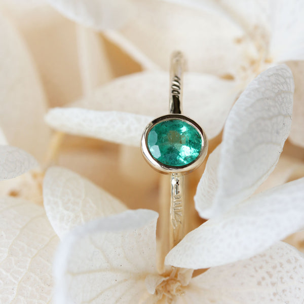 Emerald & 14k Gold Wildflower Ring