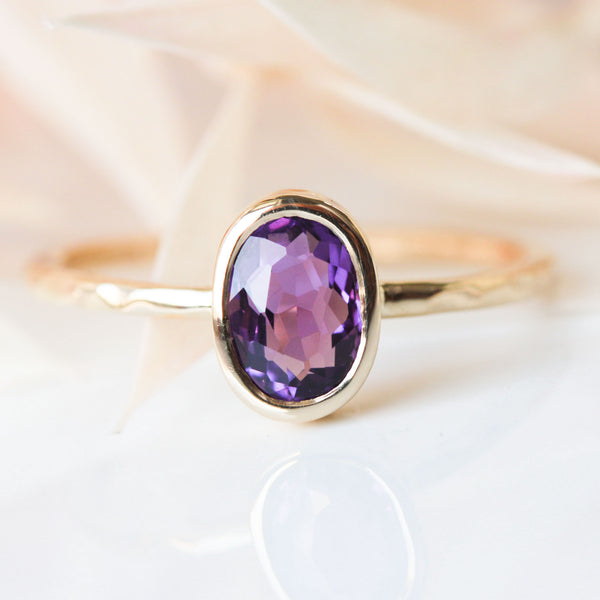 Oval cut Amethyst & 14k gold ring - The Violette Ring