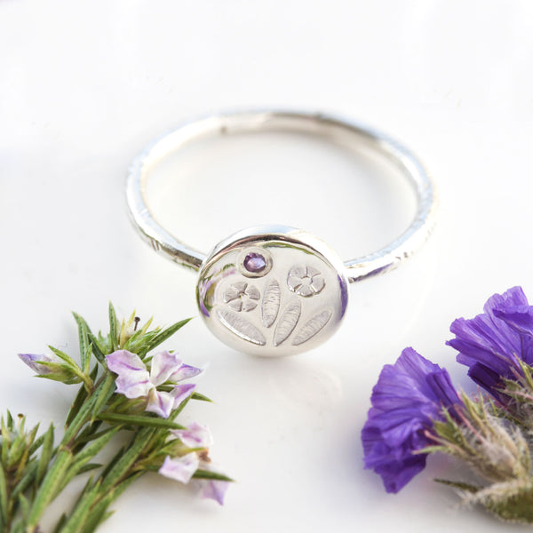 Sterling silver floral signet ring - Mini Meadow Ring